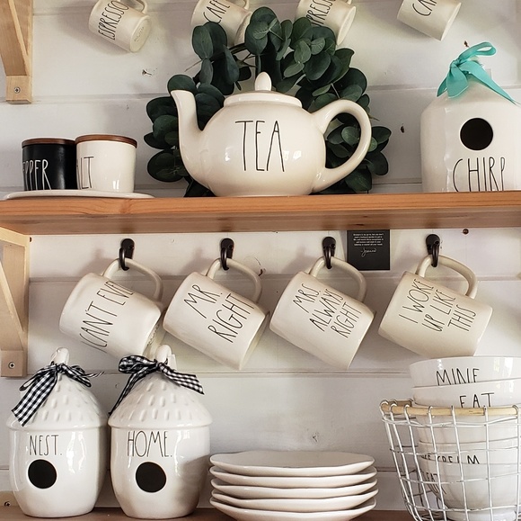 Meet your Posher, Hannah - Picture 1 of 1